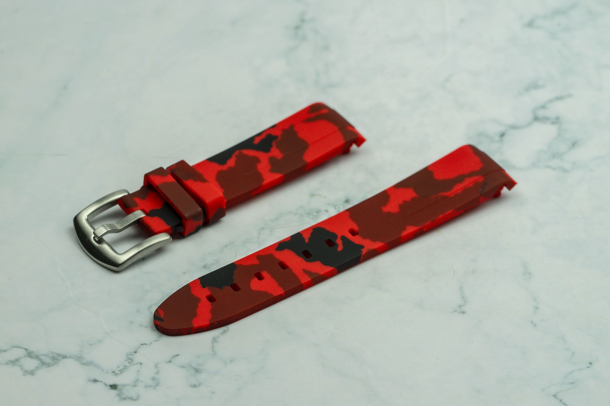 20mm Curved Ended - Red Camo