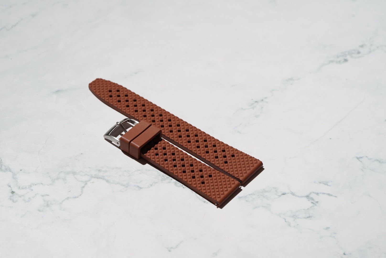 Rhombus Style Rubber Watch Strap – Brown