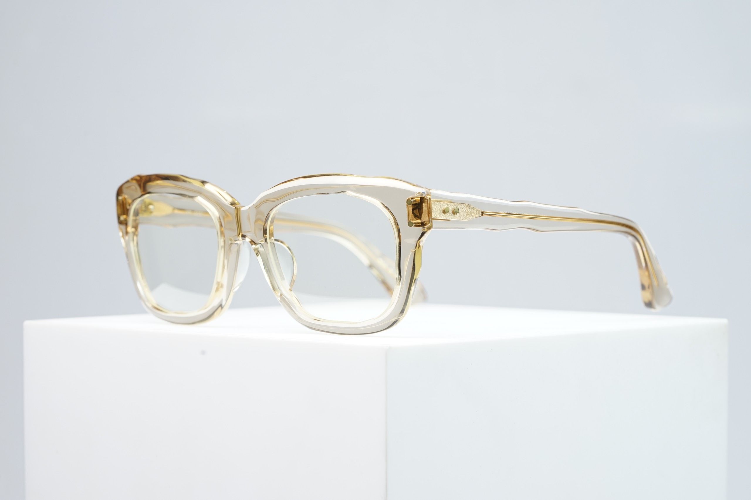 MM-0001 No.4 Clear light brown