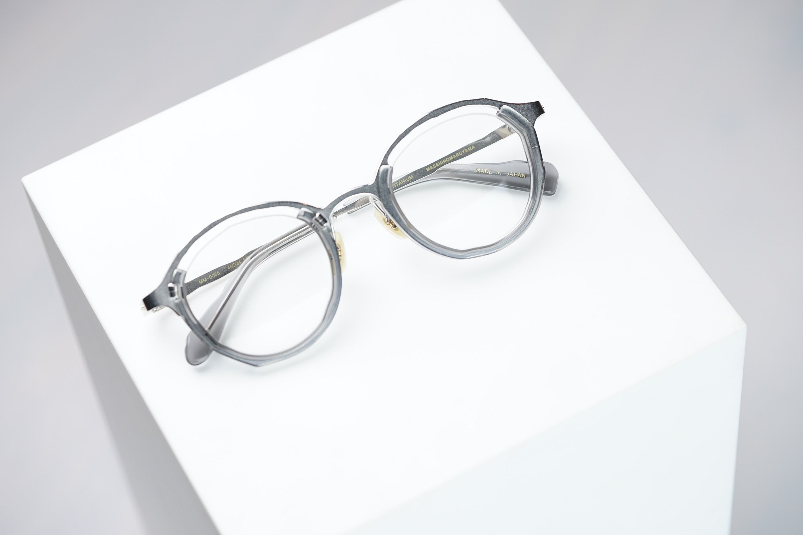 MM-0055 No.3 Clear gray / Silver