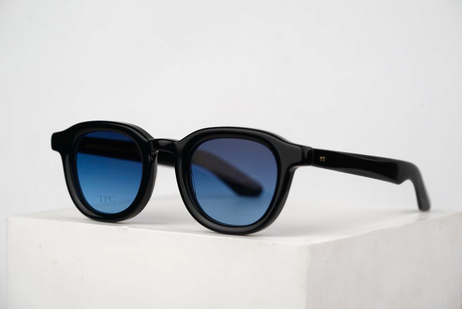 Dahven Black - Denim Blue lens