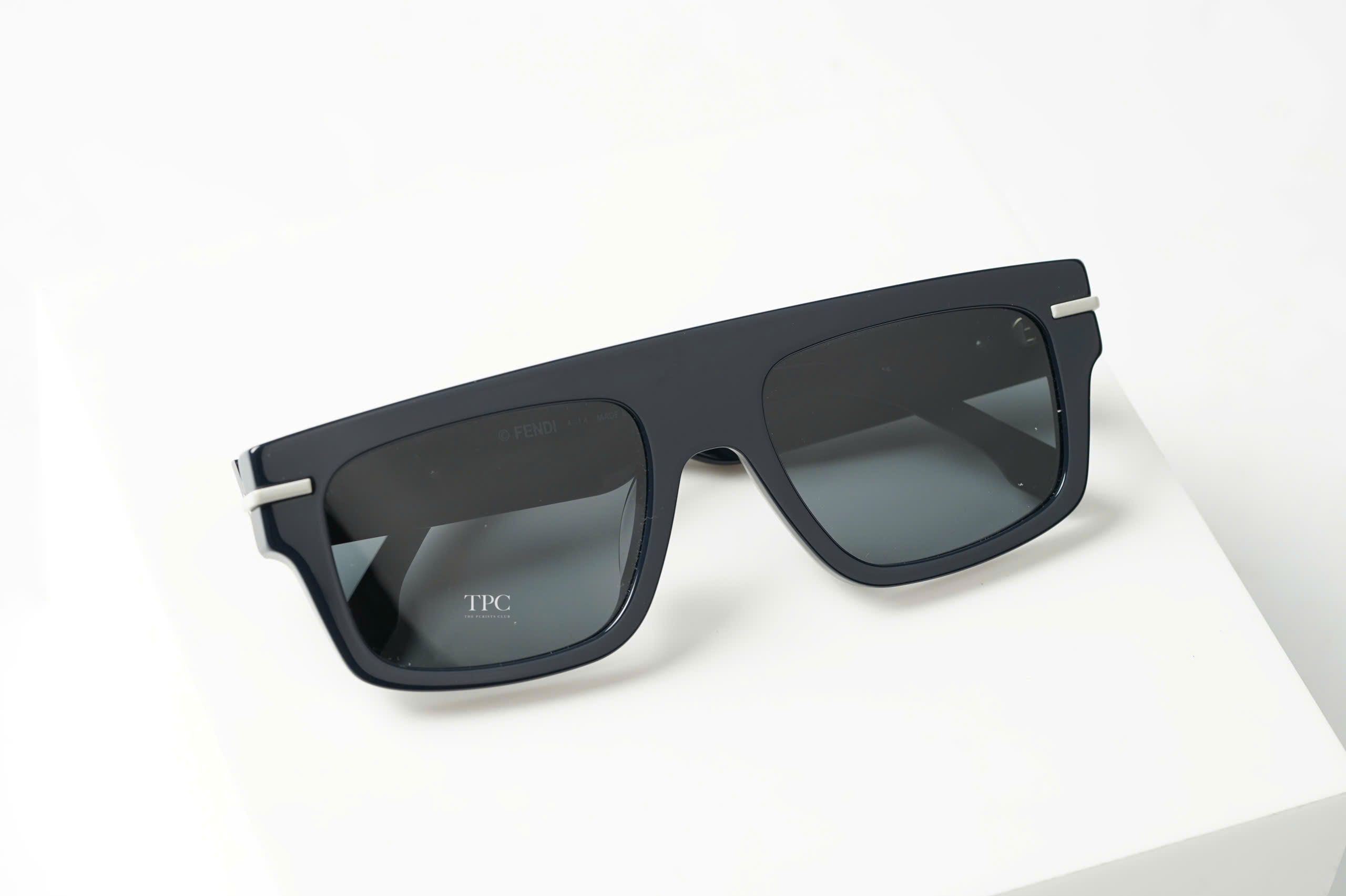 Fendi FE40091U5490A