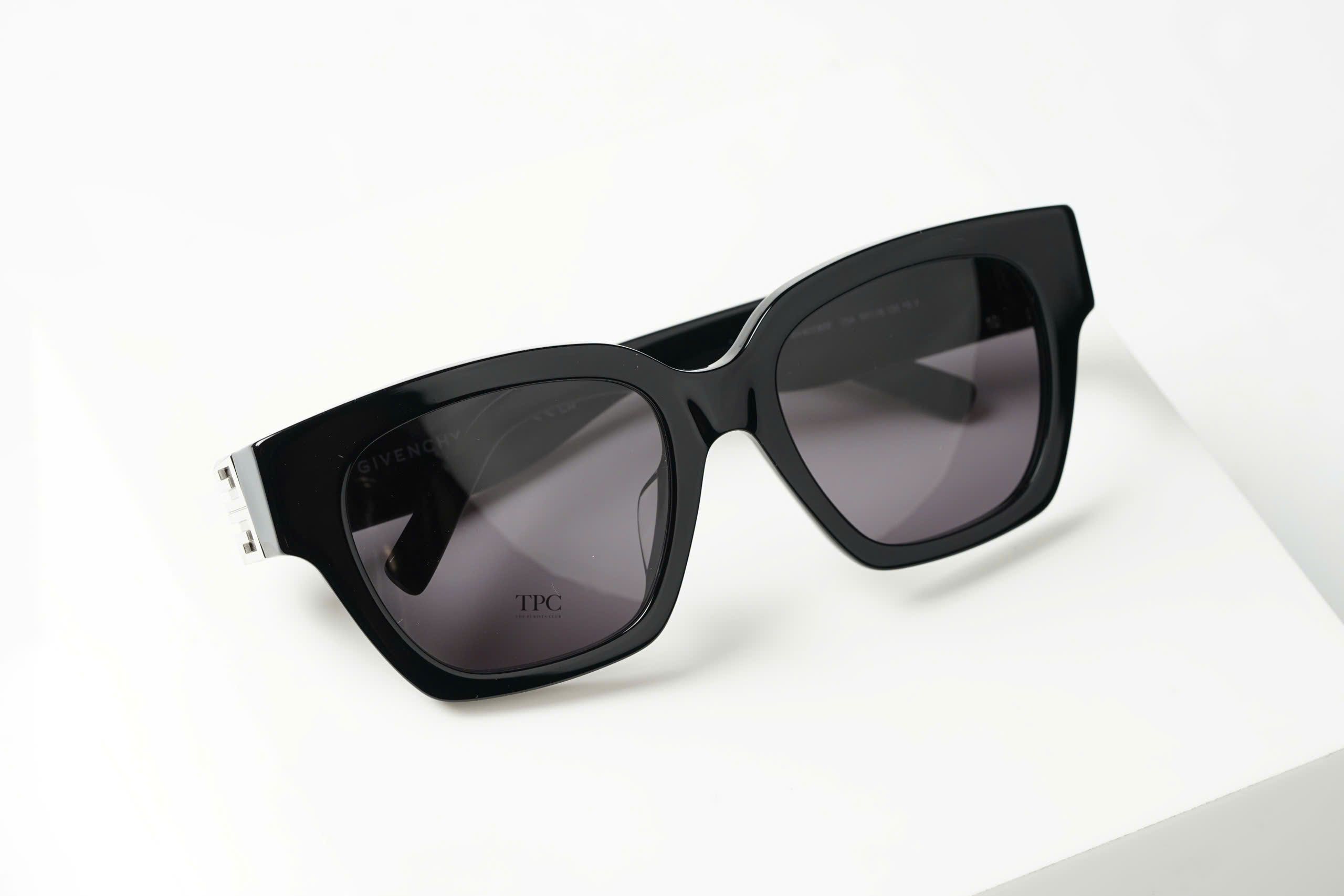 Givenchy GV40083F5301A