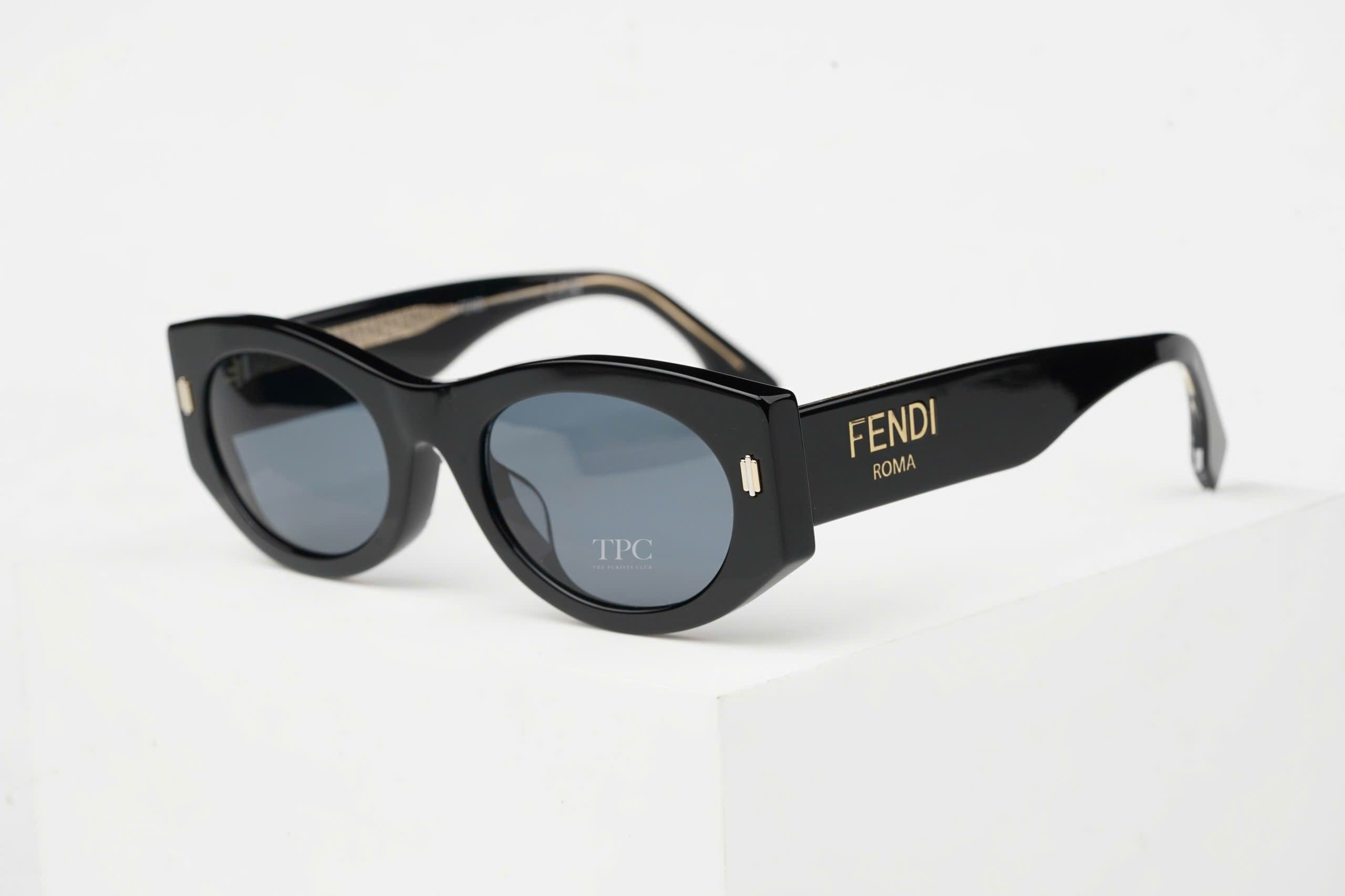 Fendi FE40125F5301V