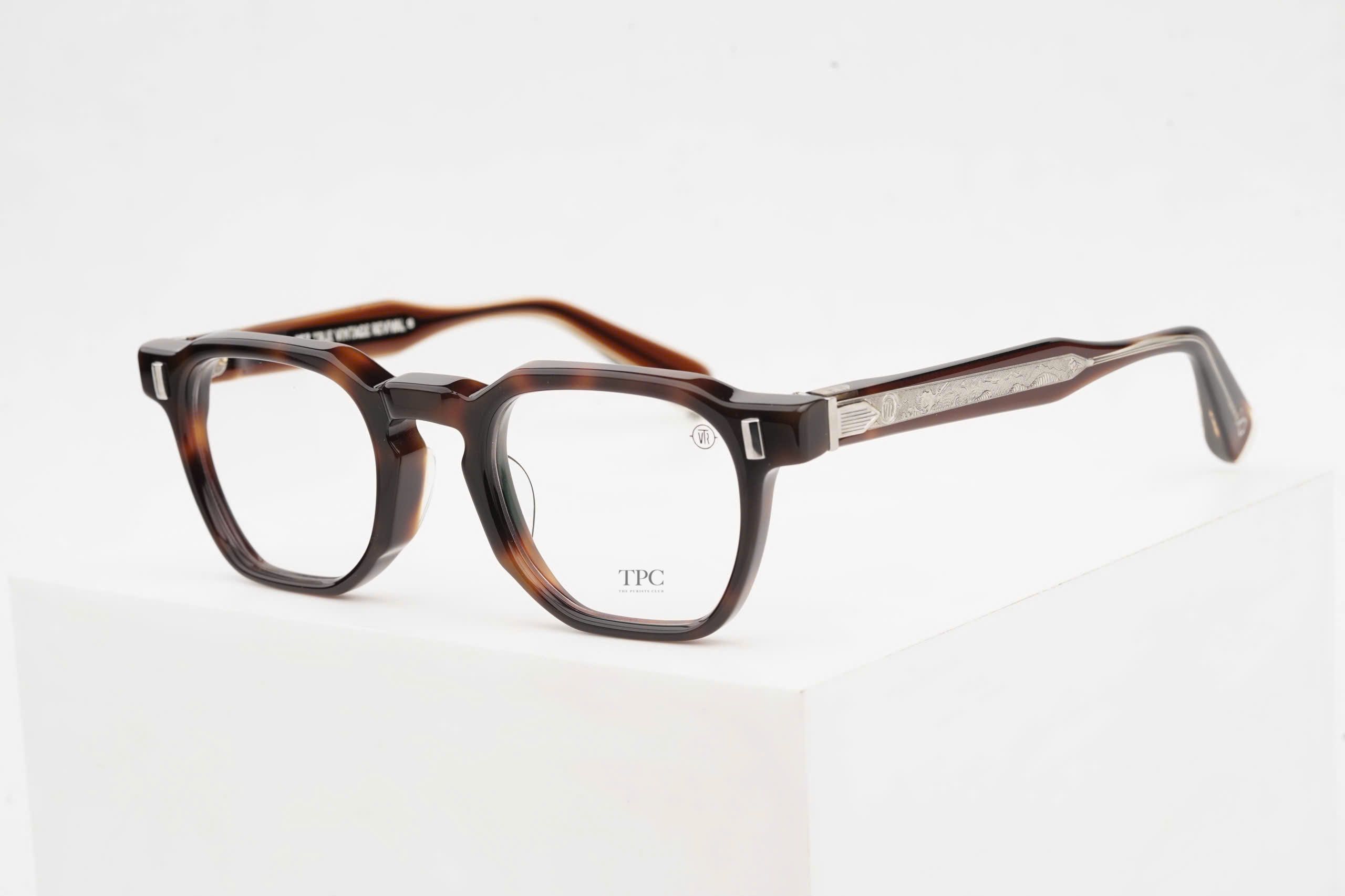 TVR 527 -  Demi Amber / Clear 