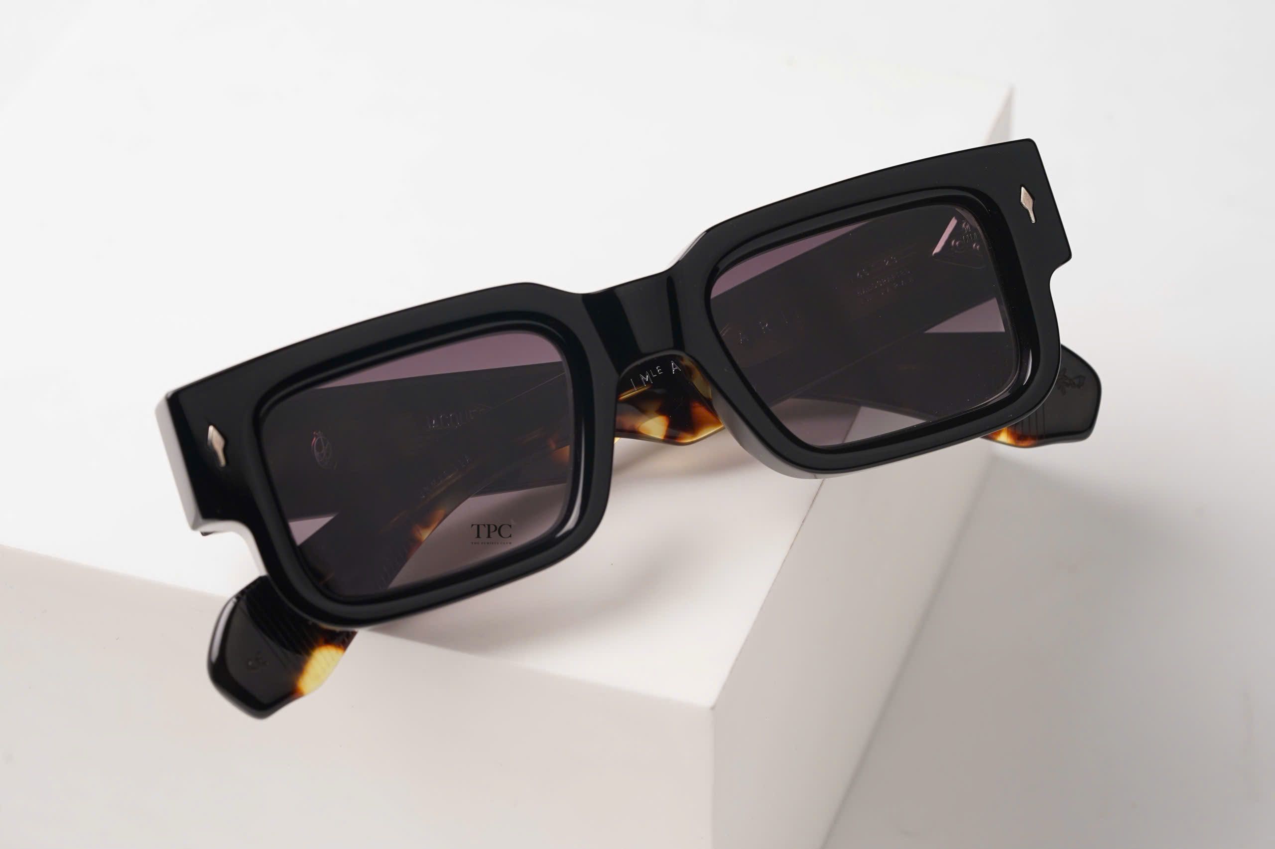Ascari Noir 11