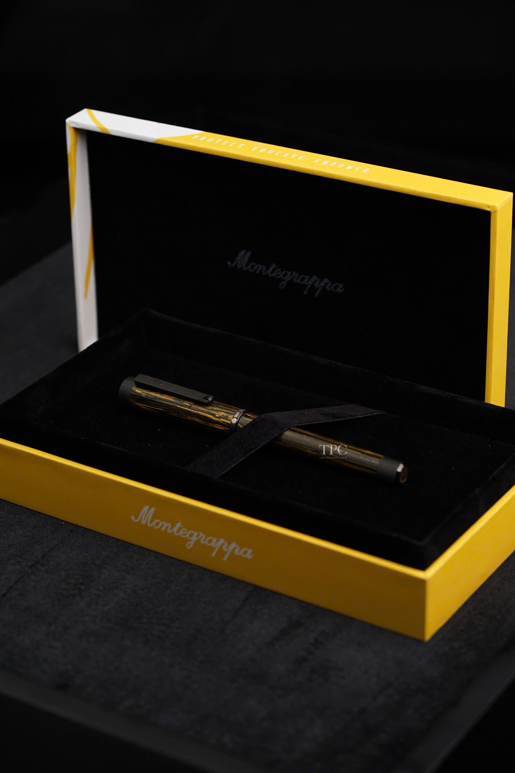 Right to play - Fountain Pen / Ultra Black
