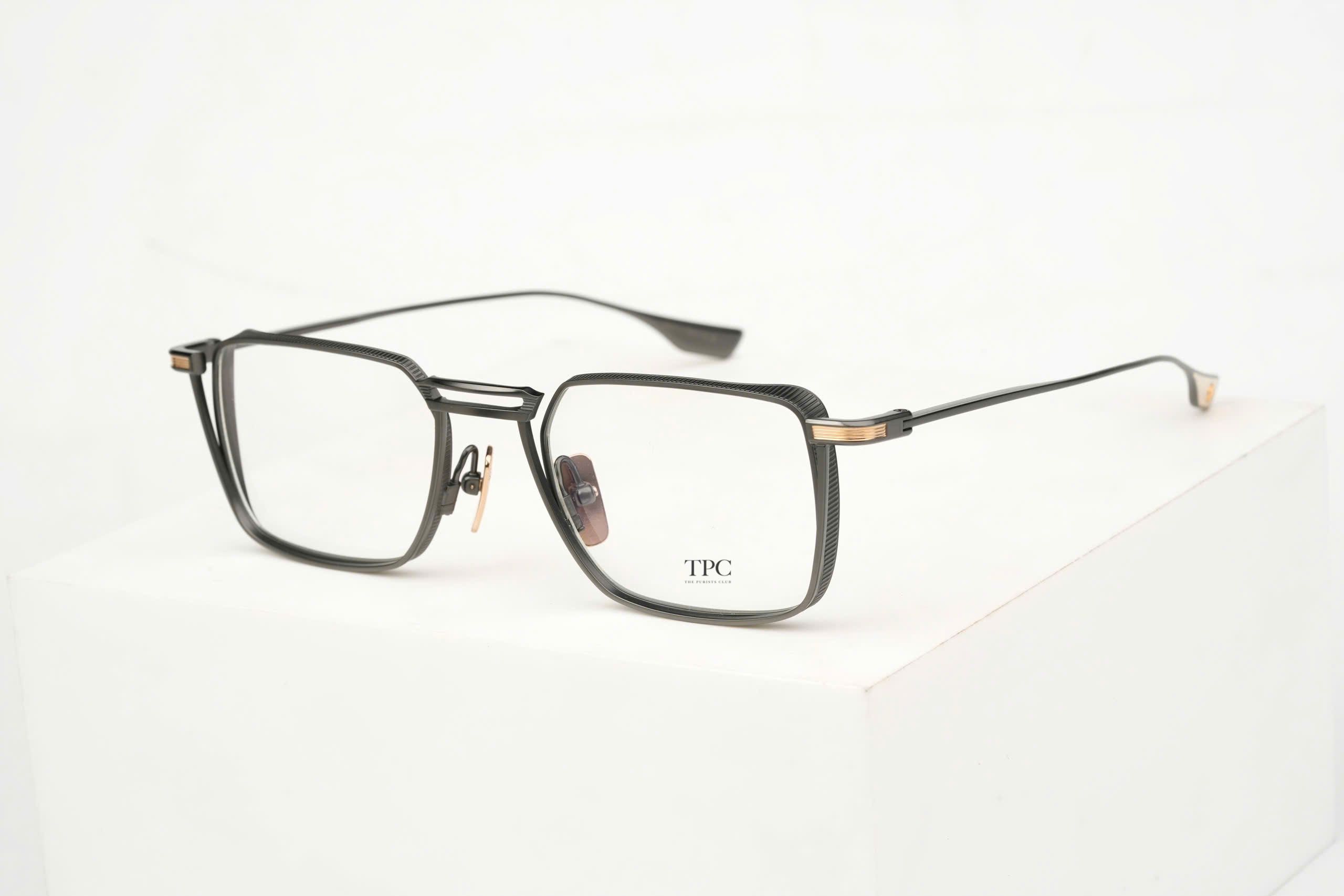  DTX125-51-col.03/LINDSTRUM