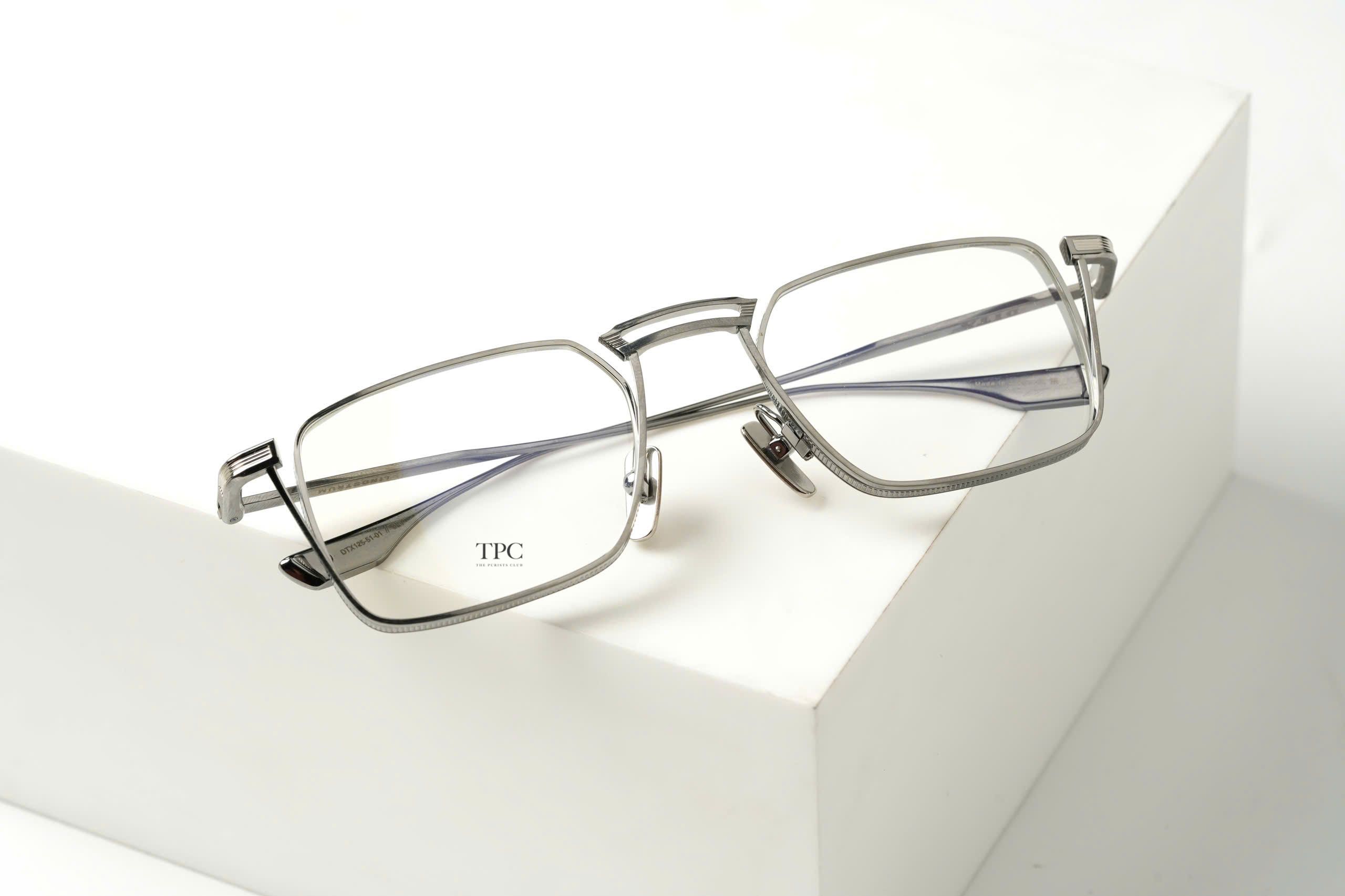 DTX125-51-col.01/LINDSTRUM