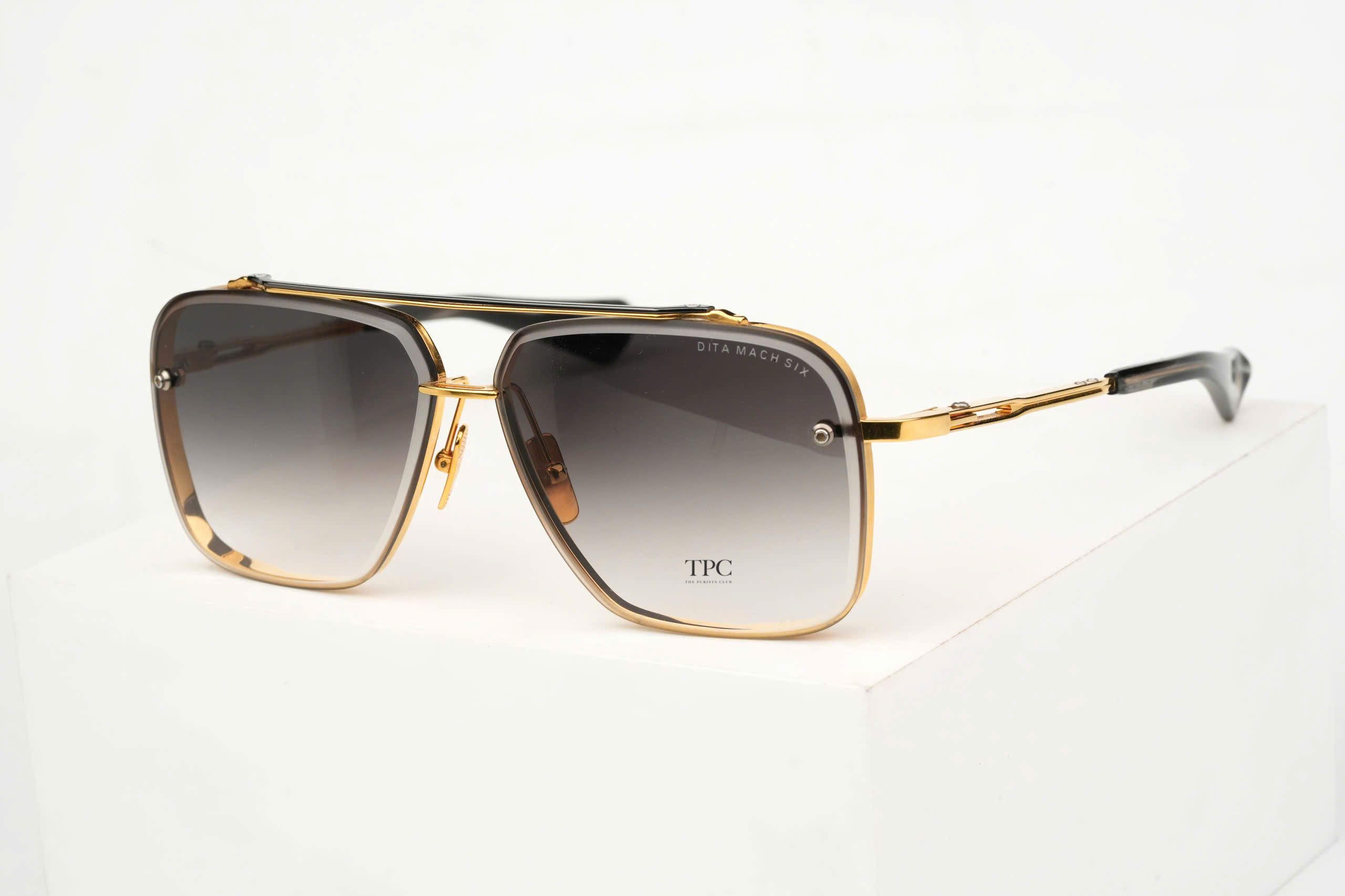 MACH SIX DTS 121 col.01