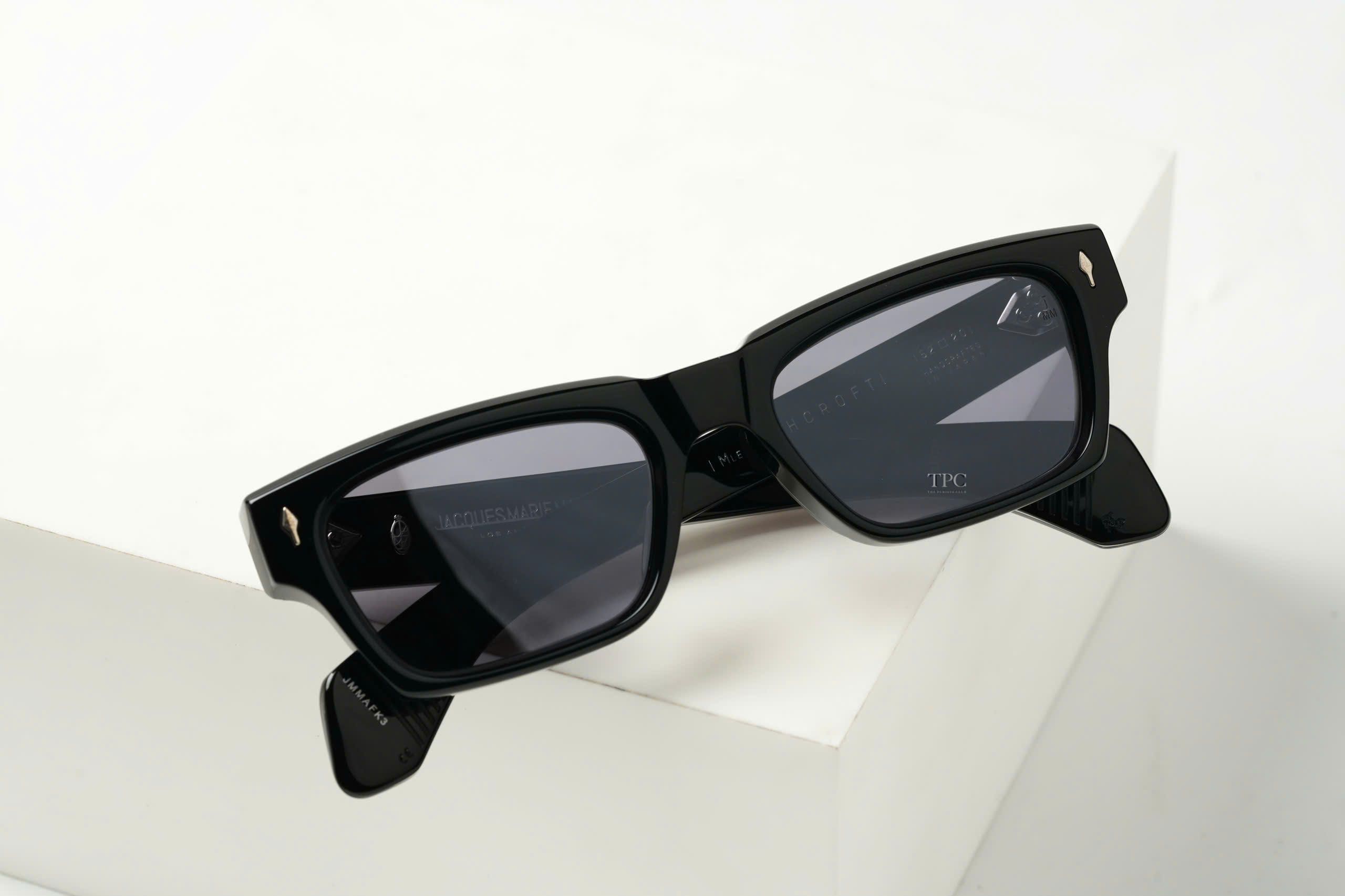 ASHCROFT Black Mirror