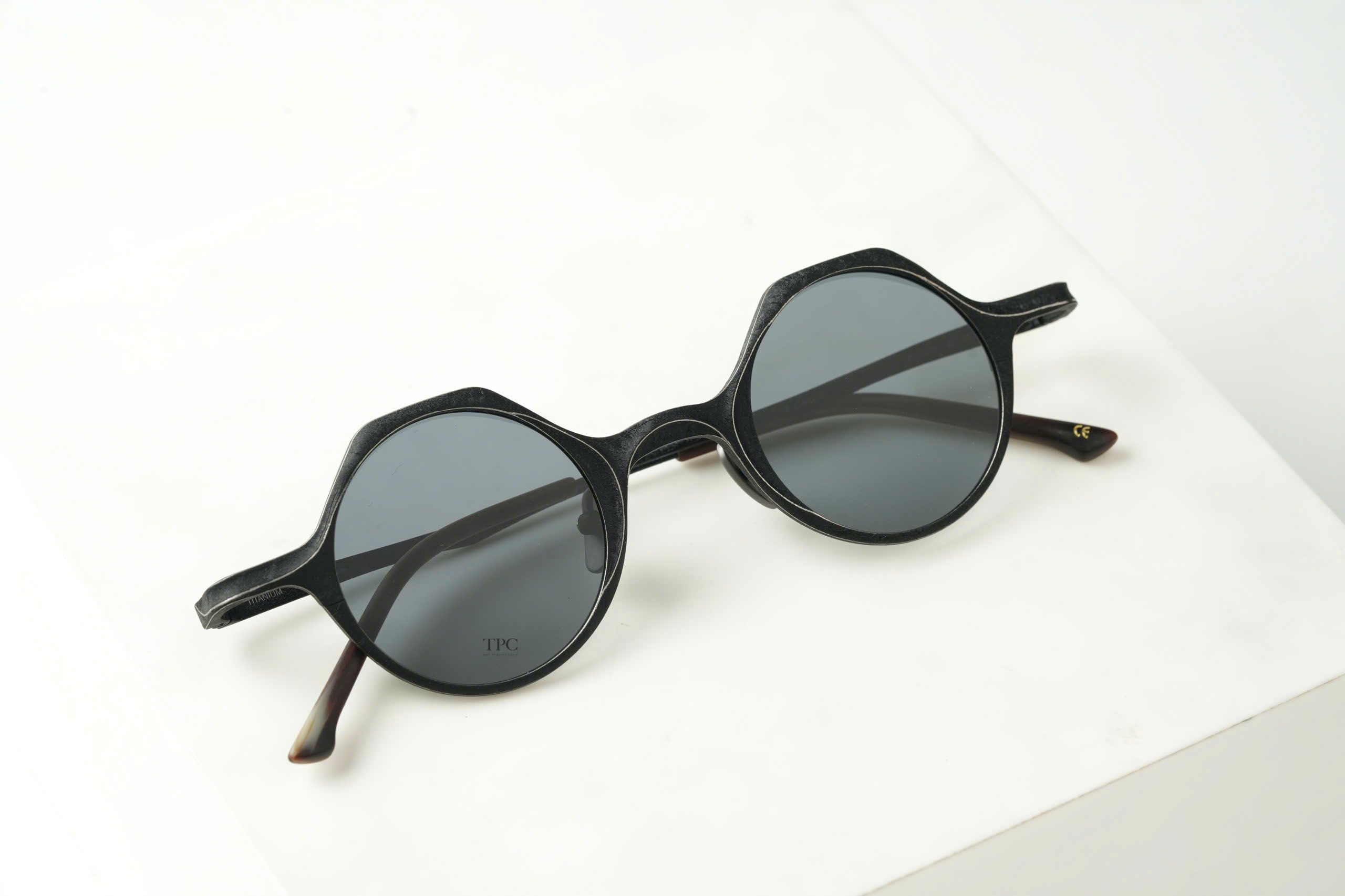 RG1028TI/ANTIQUE/BLACK x SUN