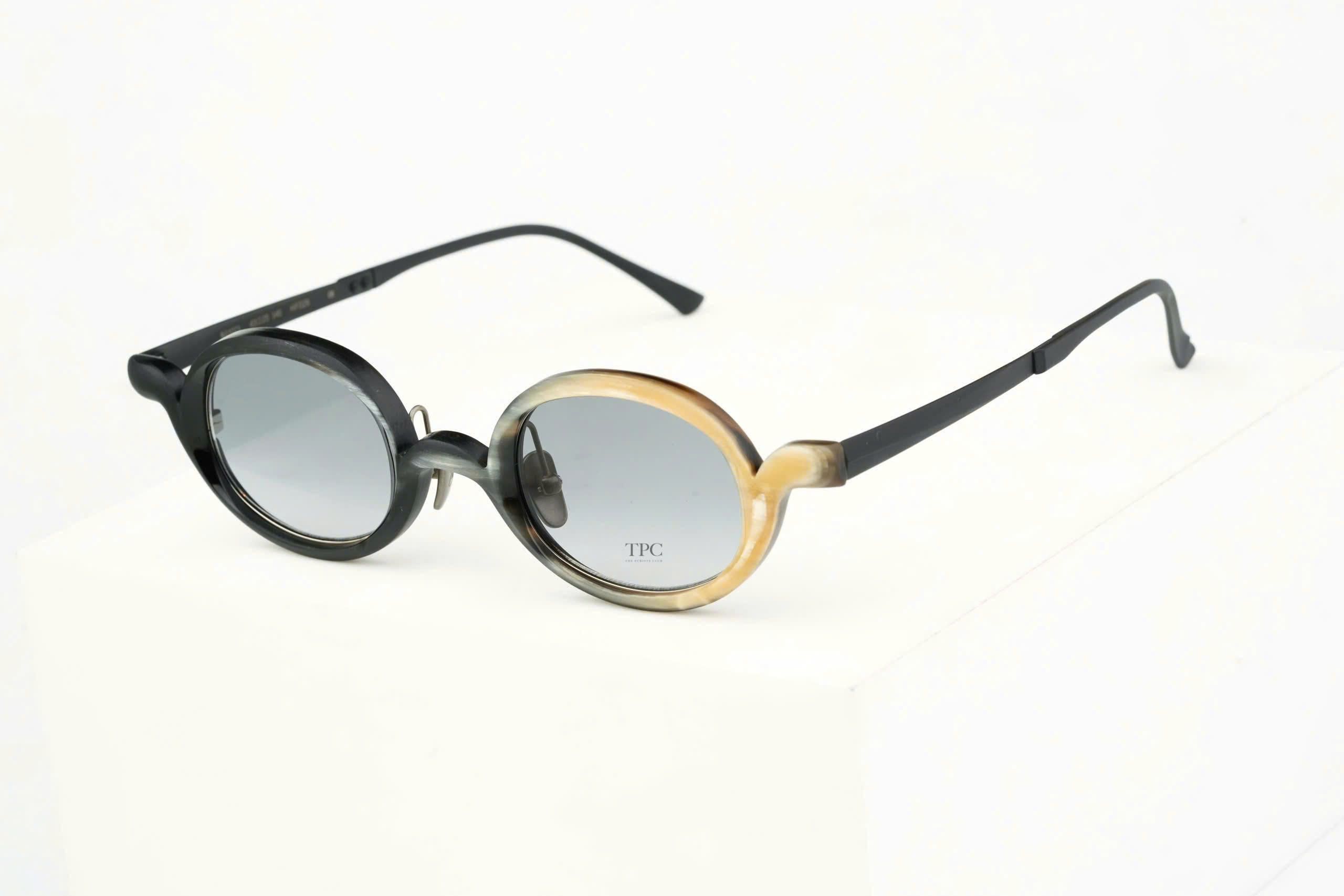 RG1071/BLACK&WHITE x SUN